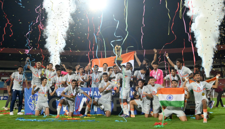 भारतले उचाल्याे साफ यु–२० को उपाधि